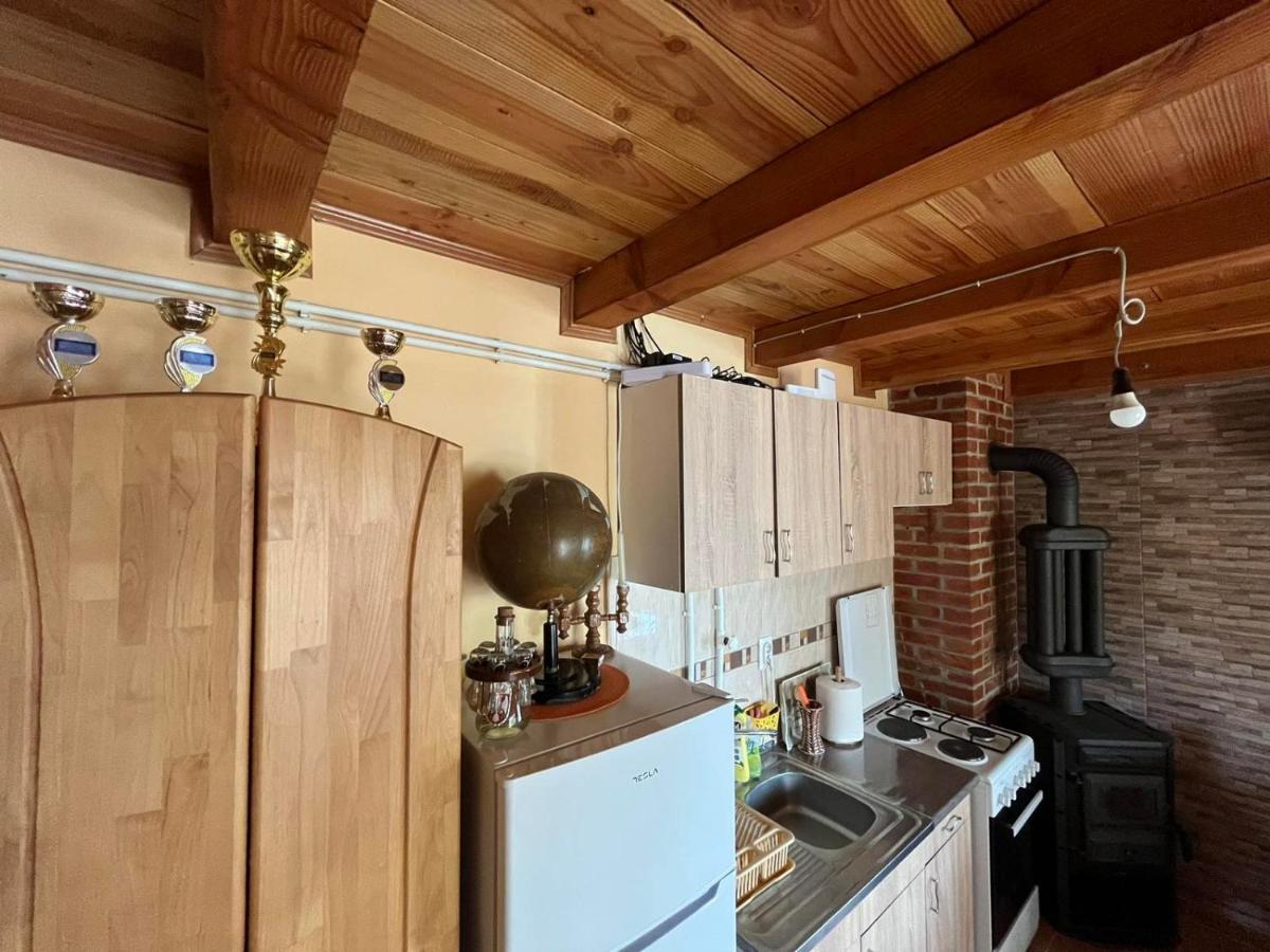 Apartman "Kapetana Luka" Ljubovija エクステリア 写真
