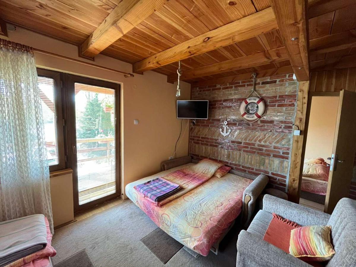 Apartman "Kapetana Luka" Ljubovija エクステリア 写真